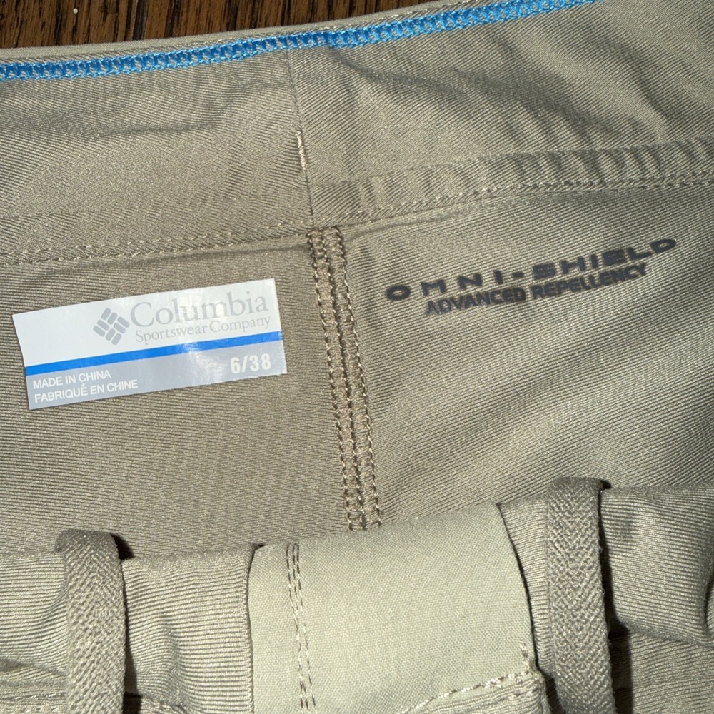 Columbia Women's Omni-Shield Advanced Repellency Taupe Skort Size 6 Outdoor - Picture 6 of 11